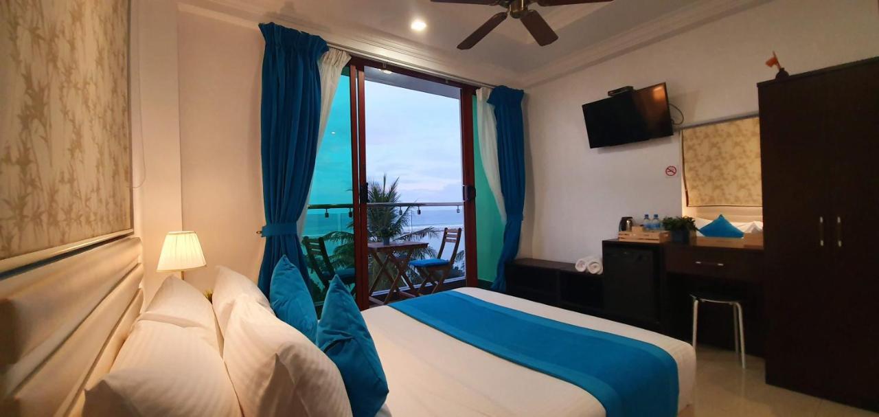Huvan Beach Hotel At Хулхумале Екстериор снимка