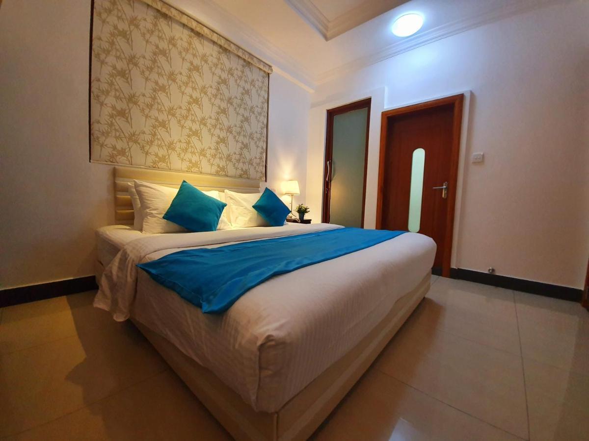 Huvan Beach Hotel At Хулхумале Екстериор снимка