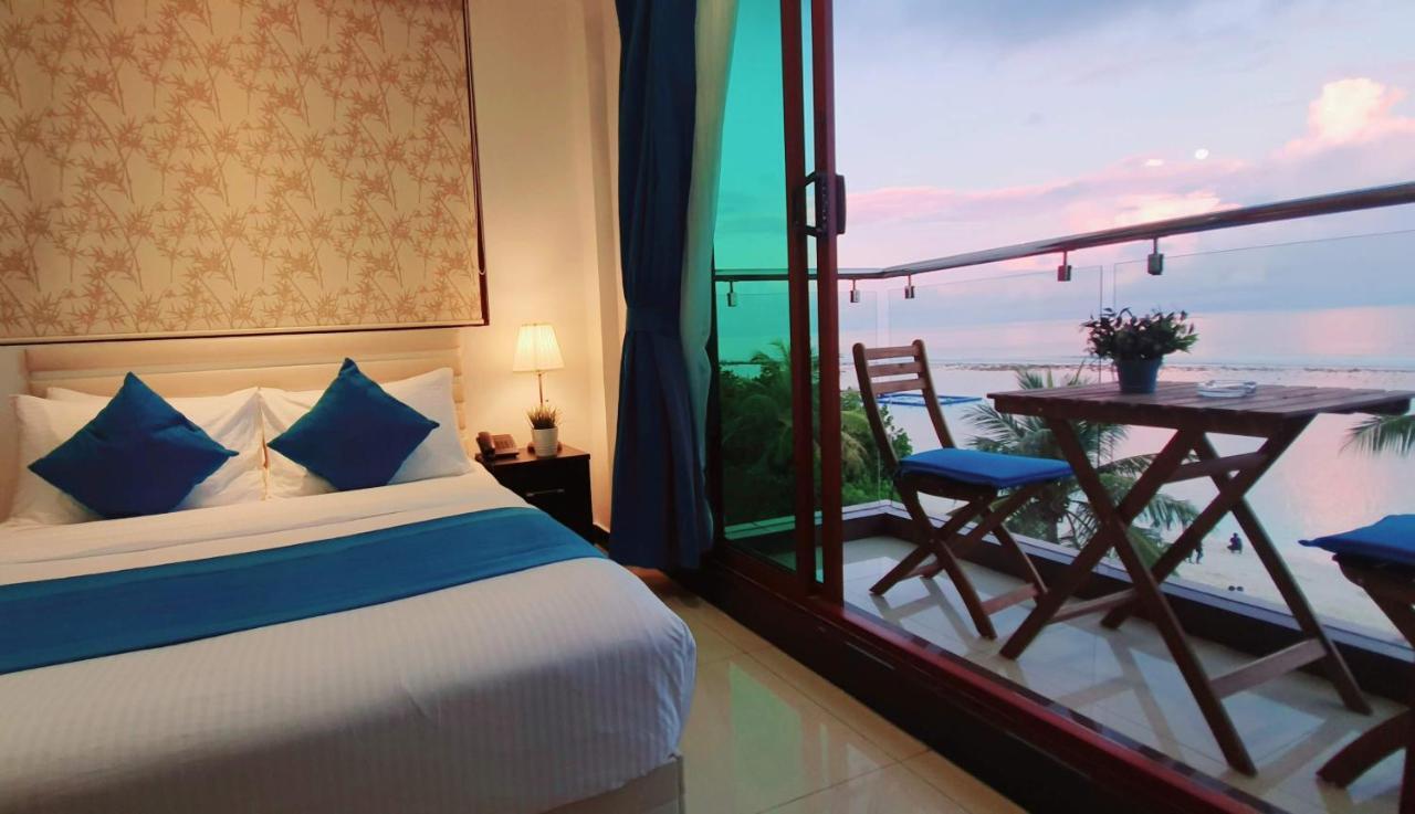 Huvan Beach Hotel At Хулхумале Екстериор снимка